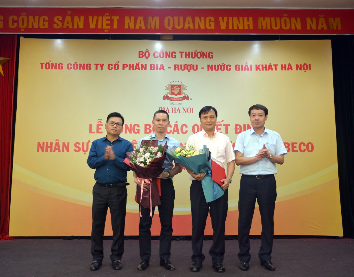 Lễ công bố và trao quyết định nhân sự đại diện vốn Nhà nước tại Tổng công ty cổ phần Bia – Rượu – Nước giải khát Hà Nội